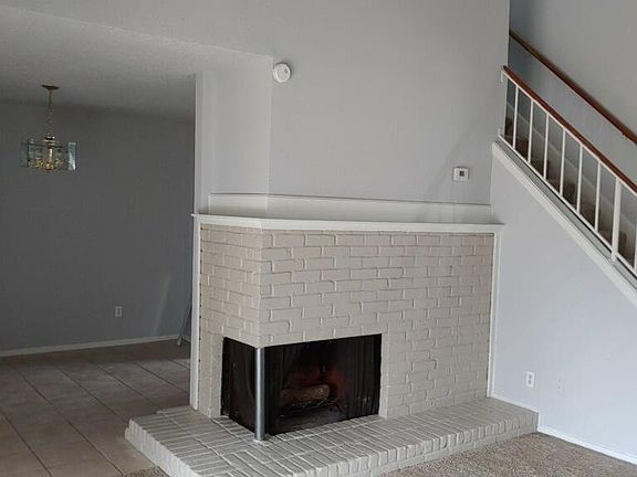 4th image of 418 Menlo Park Dr