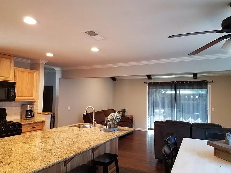 589 Graymont Dr — Photo 6