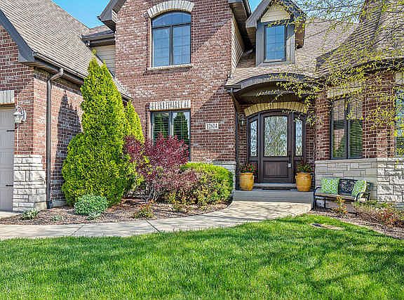 5th image of 12614 Waterford Dr