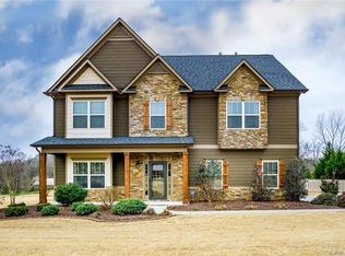 1806 Laurel Hill Dr, Waxhaw, NC 28173