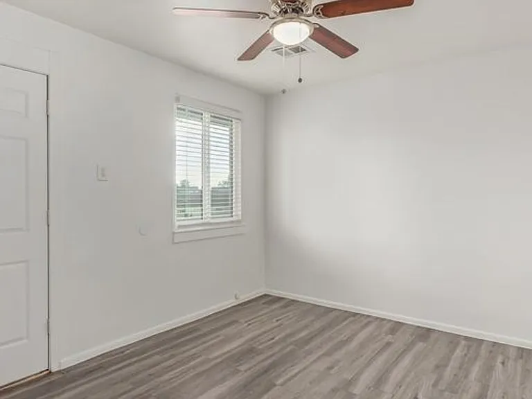 4121 N 33rd Dr — Photo 15