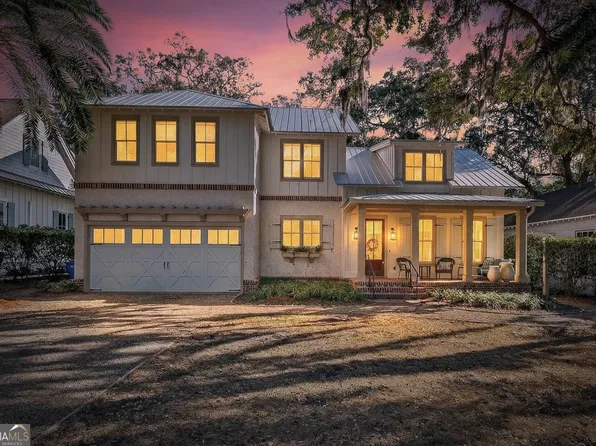 1030 Village Oaks Ln, Saint Simons Island, GA 31522
