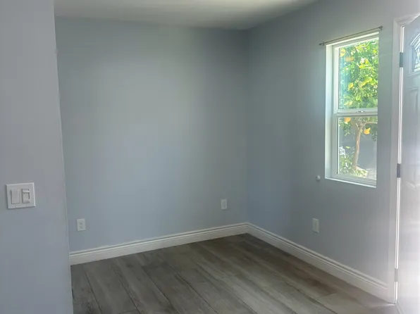 1035 E Phillips Blvd, Pomona, CA 91766