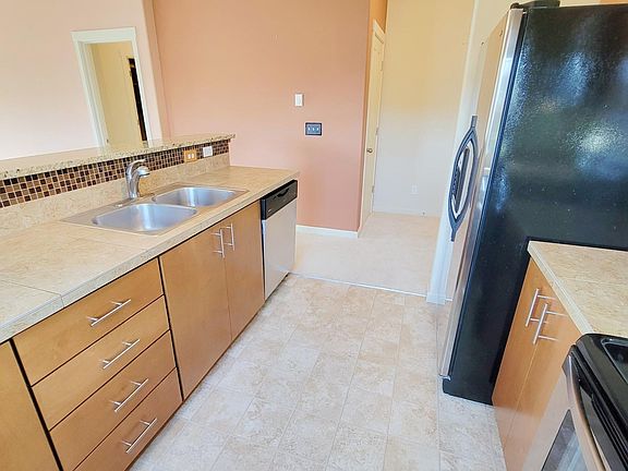 Plenty of drawers and cabinets