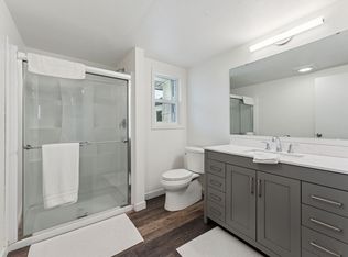 1672 Colchester Dr E, Pt Orchard, WA 98366