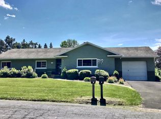 105 Hillcrest Dr, Moscow, PA 18444