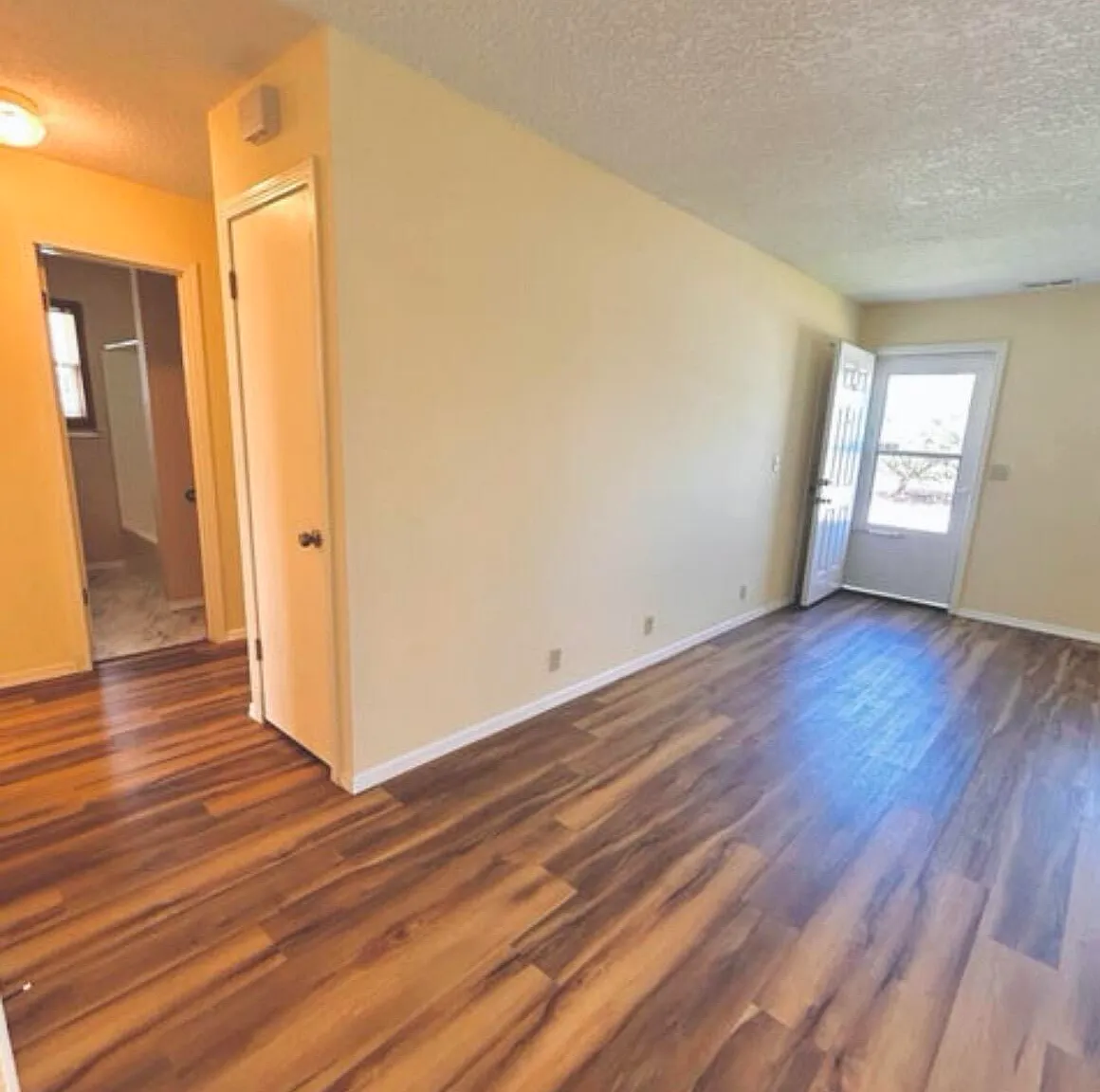 2 bed, 1.0 bath, 1146 sqft, $1,000 — Photo 4
