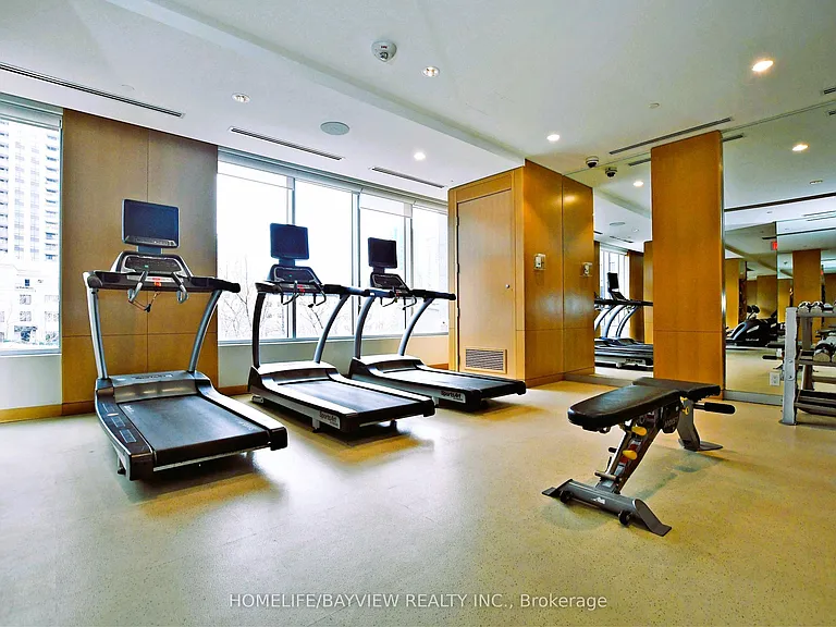 120 Harrison Garden Blvd #735 — Photo 31