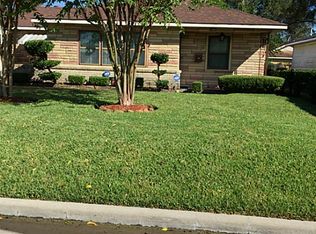 1806 W Gulf St, Baytown, TX 77520