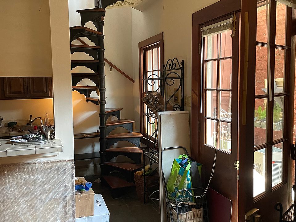 2nd image of 1018 Bienville St #D