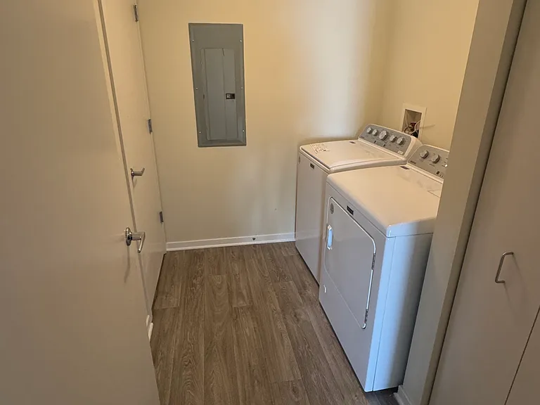 In-unit laundry