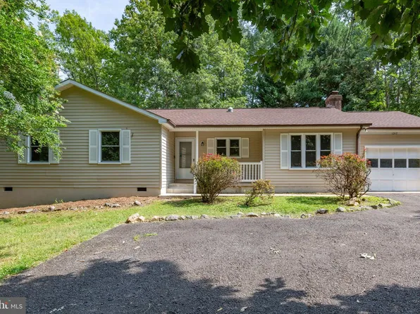 1217 Lakeview Pkwy, Locust Grove, VA 22508
