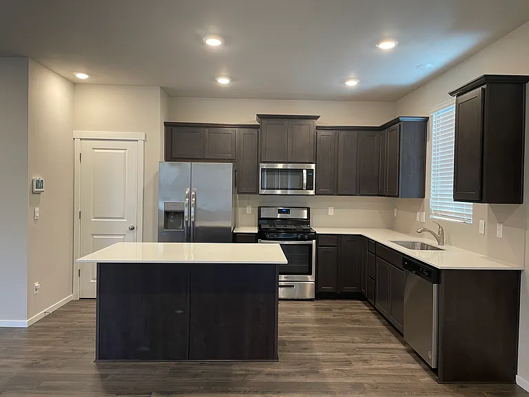 5746 Waverly Rd SW — Photo 4