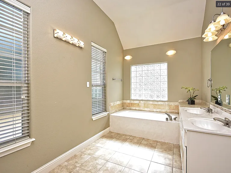 140 Oak Plaza Dr — Photo 20