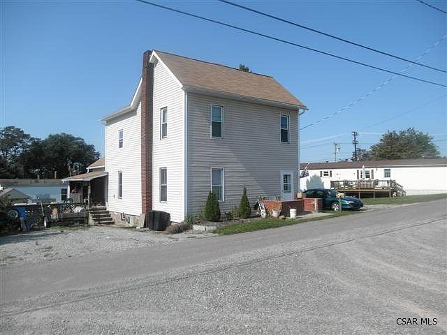2nd image of 606 Orchard St