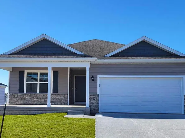 713 E Bear Dr, Tiffin, IA 52340