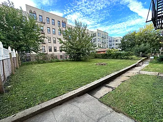 Rented by LRGNY Group, Inc.