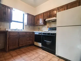 Rented by Realty 2000 Corp