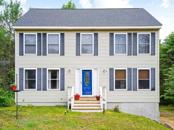 19 Birdrunner Road, New Hampton, NH 03256