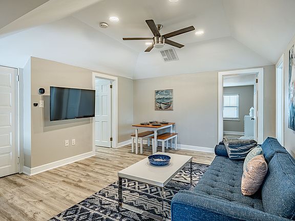2nd image of 5708 Park Blvd #2