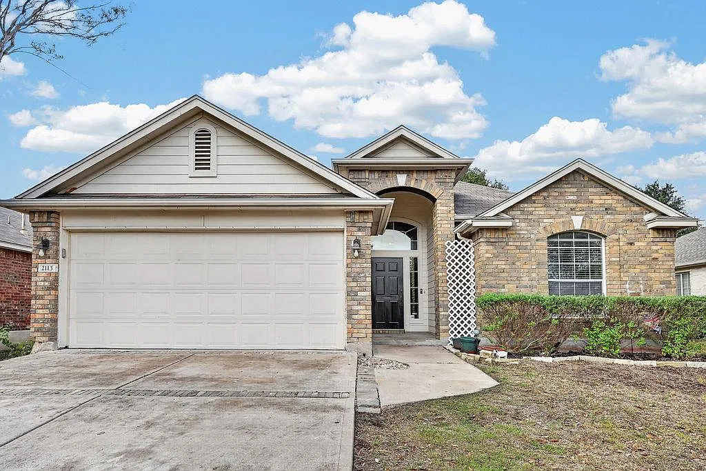 4 bed, 2.0 bath, 1732 sqft, $2,295 — Photo 1