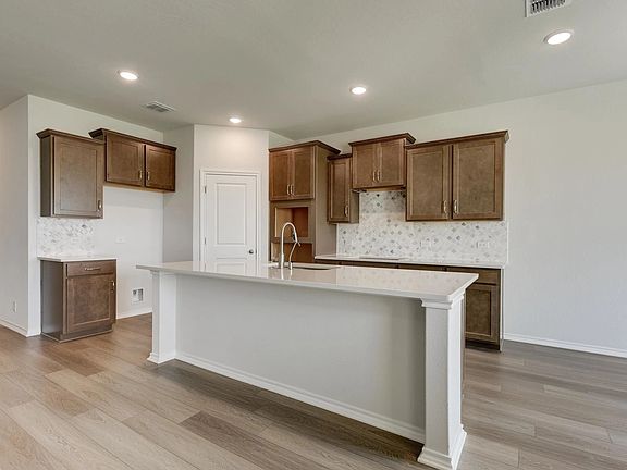 Hennersby Hollow - Cartwright Interior Image 4