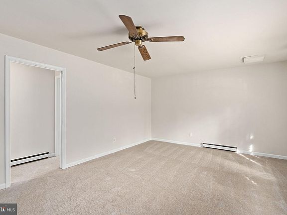 4th image of 14208 Springfield Ln