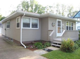 312 E Bluff St, Boscobel, WI 53805