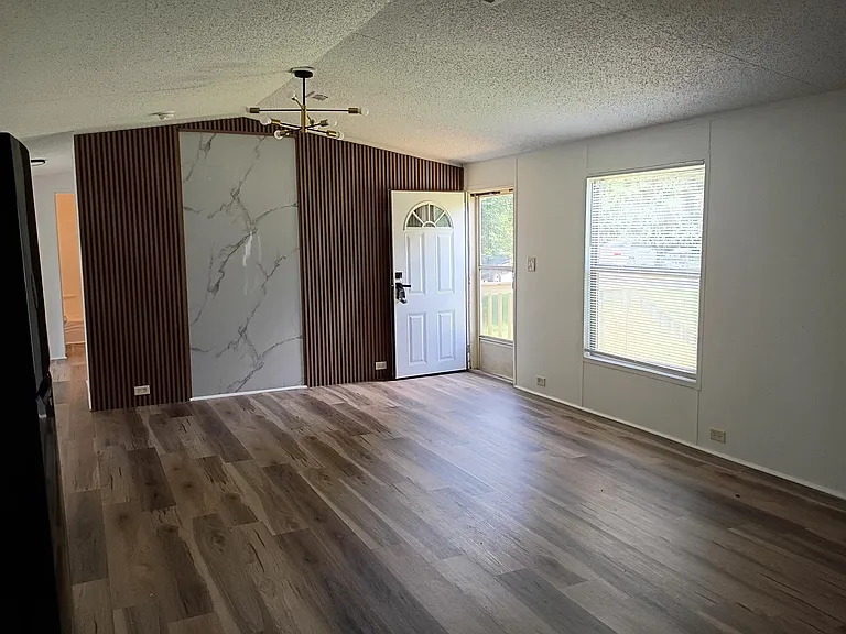 32 Luke Dr — Photo 4
