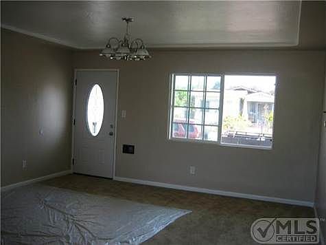 4th image of 246-48 Pardee St