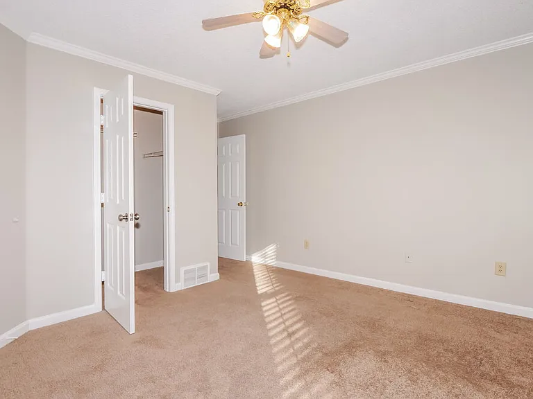 8421 Trinity Rd — Photo 13