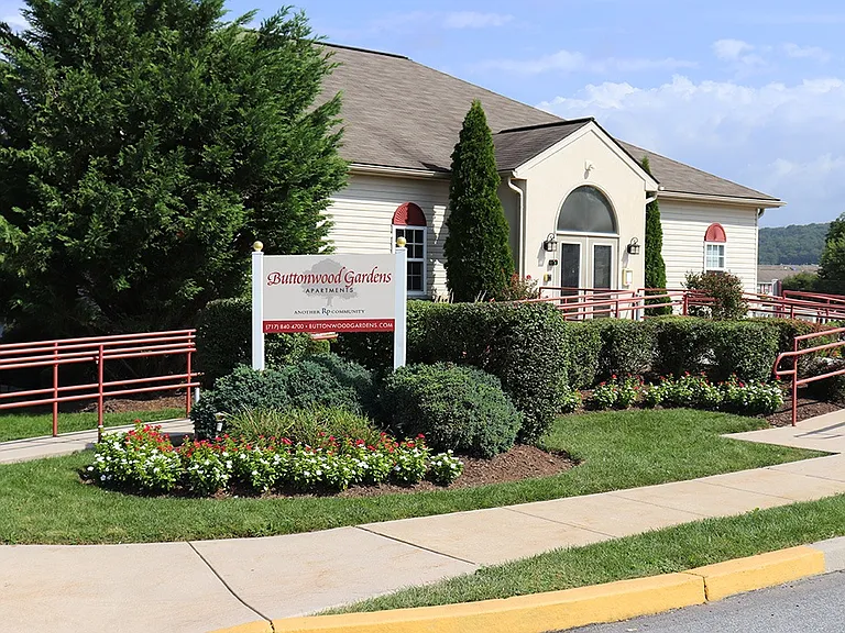 Buttonwood Gardens Apartments — Photo 13