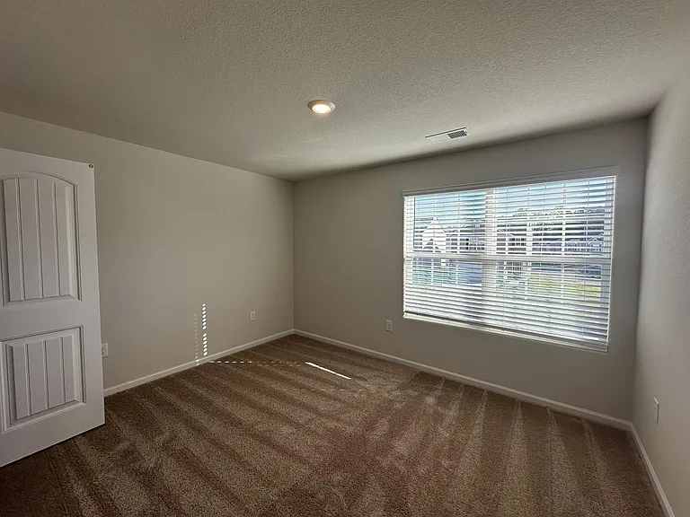 3003 Crescent Lake Ln — Photo 12