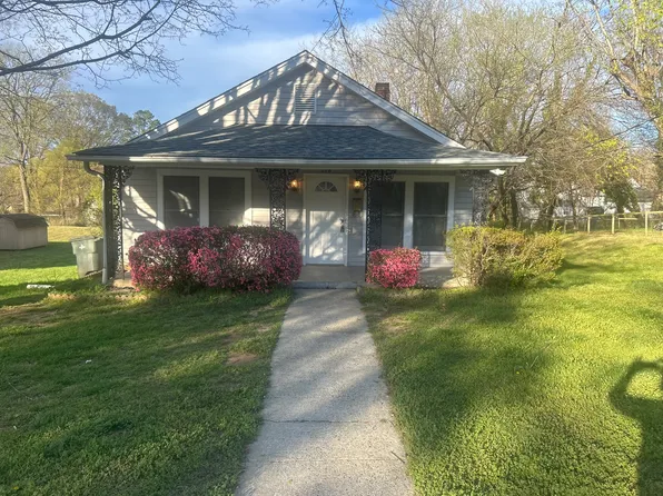 218 W 12th St, Salisbury, NC 28144