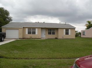 2333 SE West Blackwell Dr, Port Saint Lucie, FL 34952