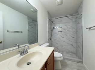 1570 Rockingham Dr, Winston Salem, NC 27103