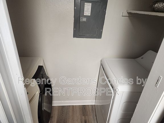 3rd image of 4275 Perkinshire Ln APT 202