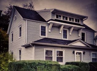 137 W Marie St, Hicksville, NY 11801