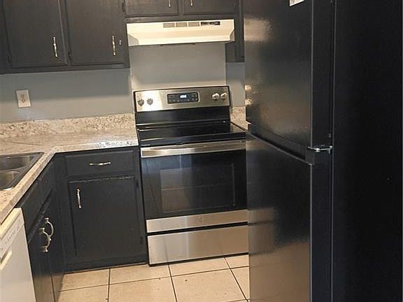 3rd image of 1007 Navco Rd #B