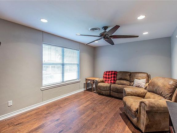 5th image of 404 Beauty Ln