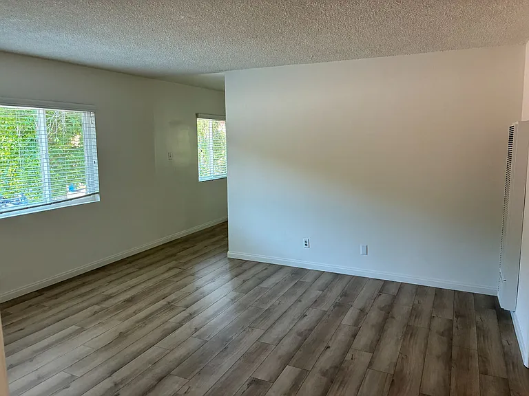 1144 Belmont Ave #1146-B — Photo 6