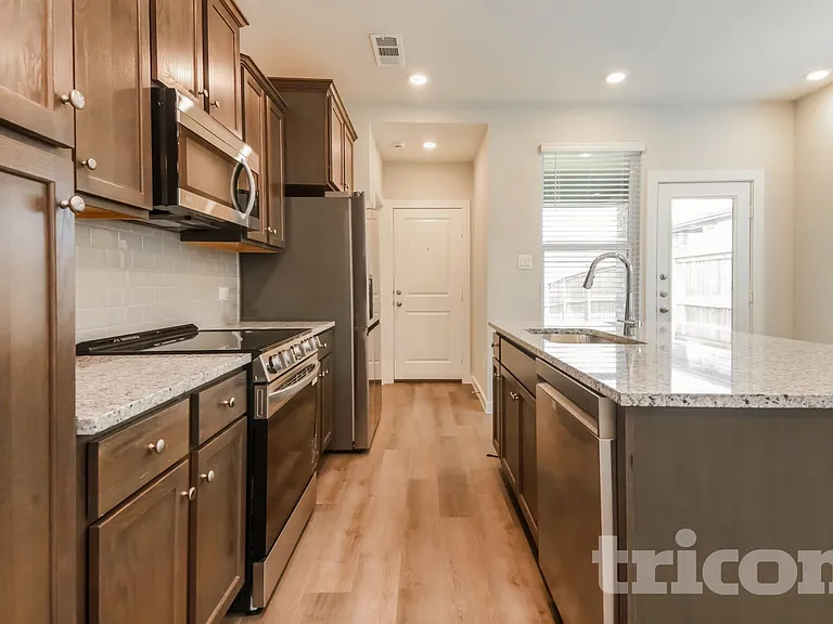 2580 Dulaney Dr — Photo 5