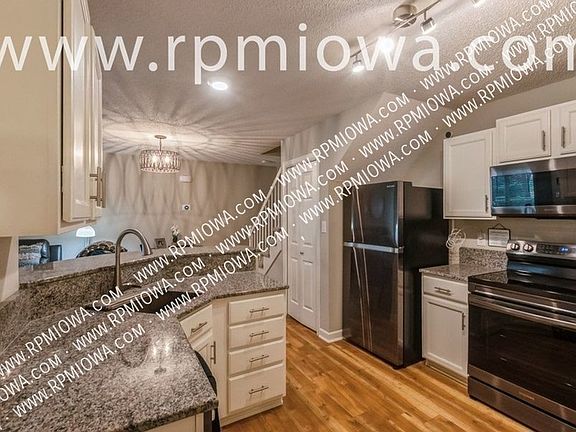 5th image of 811 Burr Oaks Dr Unit 1203