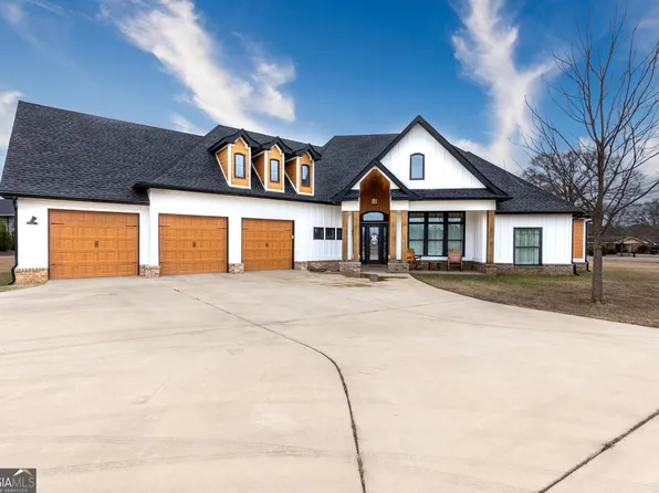 99 Bass Rd, Warner Robins, GA 31088