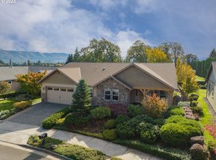 925 Samantha St, Hood River, OR 97031