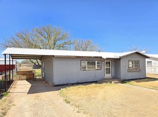 803 N Donley Ave, Tulia, TX 79088