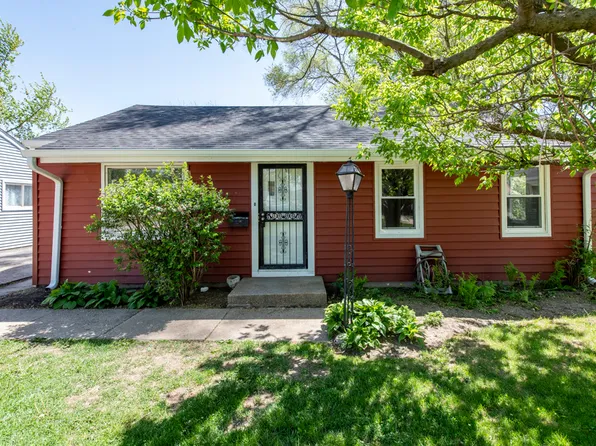 1705 Lyons Ct, Waukegan, IL 60085