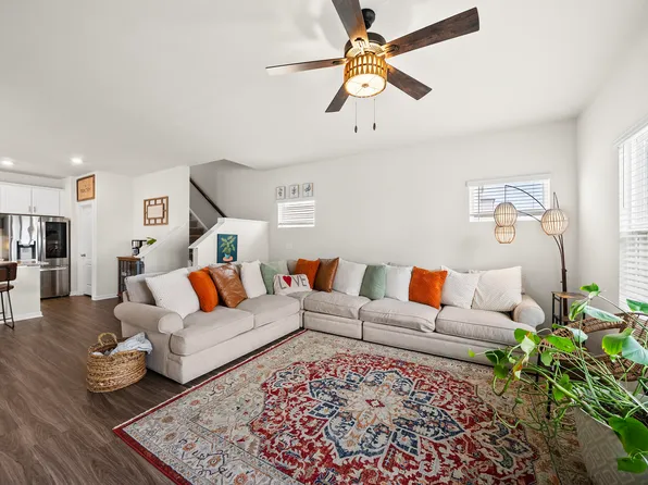 160 White Ash Dr, Clayton, NC 27527