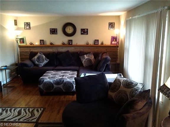 3rd image of 2169 Cranbrook Ct