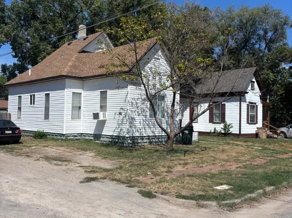 426 E 5th Ave, Hutchinson, KS 67501